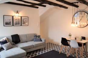 Oliveirinhas Apartment by JC